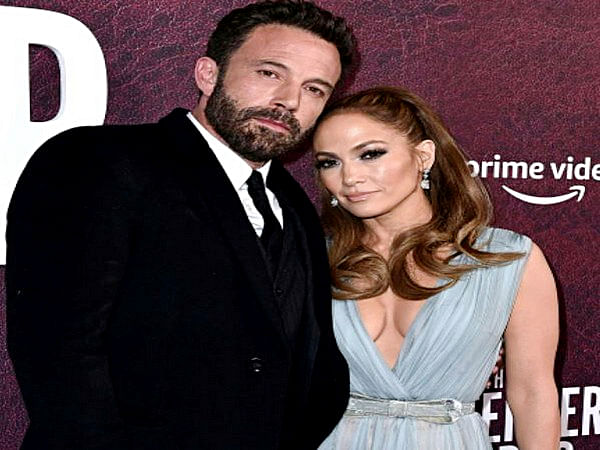 Hollywood actor-singer Jennifer Lopez and actor Ben Affleck got engaged again on Saturday