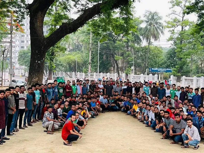 BCL men took position on Dhaka University campus on Saturday