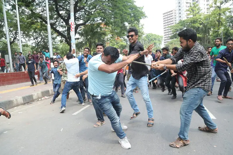 The clash breaks out near the Central Shaheed Minar, Dhaka, on 24 May 2022