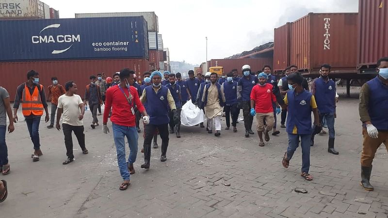 Rescue works underway at Sitakunda container depot in Chattogram on 5 June 2022