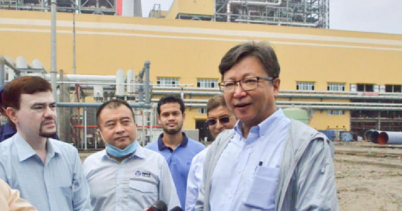 Chinese Ambassador to Bangladesh Li Jiming visits the under-construction thermal plant in Banshkhali, Chattogram on 2 May 2022