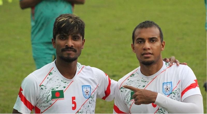 Bangladesh skipper Jamal Bhuyan and Tutul Hossain during the last practice session ahead of the AFC Asian Cup qualifier match against Bahrain on Tuesday