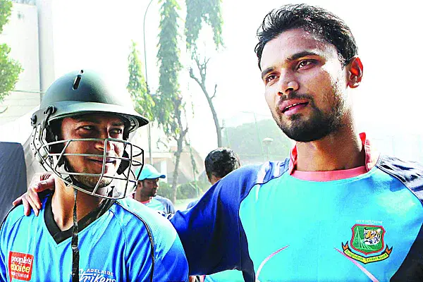 Shakib Al Hasan and Mashrafe Bin Mortaza