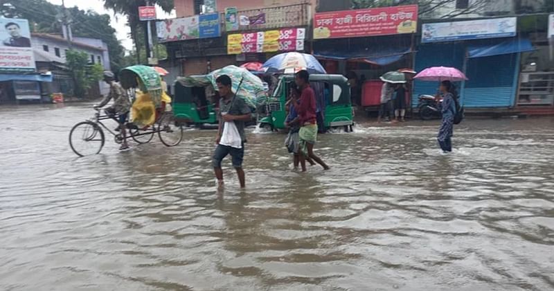 Flood water rising again in Sholghar Kazir Point area of ​​Sunamganj municipal town