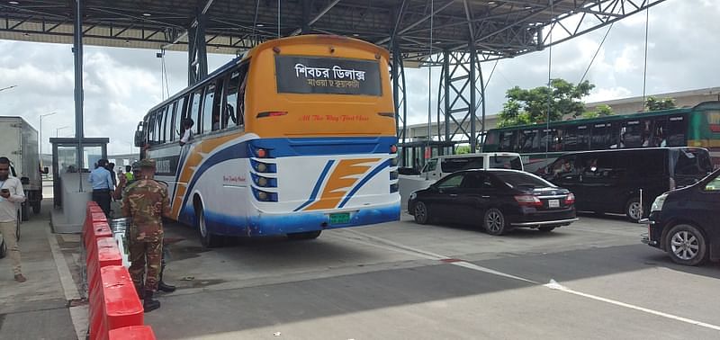 Photo shows a toll plaza of the Padma Bridge in Nawdoba area.