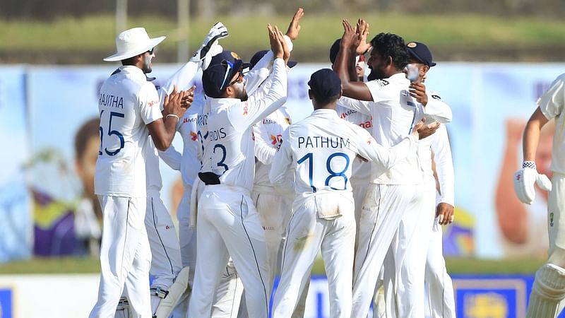 Sri Lanka players celebrate a wicket in the first innings of second Test against Australia