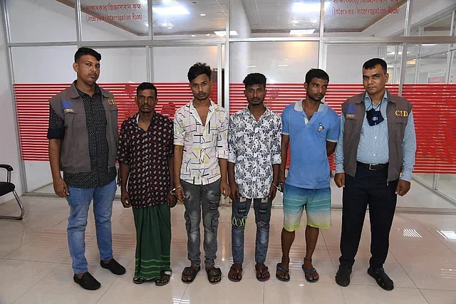 RAB has arrested five members of a criminal ring, including Shahidul Islam alias Mithu, the ring leader, for being involved in illegal kidney trading on social media