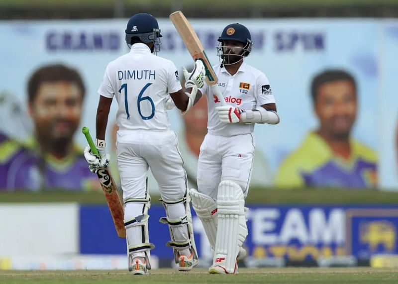 Dimuth Karunaratne and Kusal Mendis collaborated in a 152-run partnership to fuel Sri Lanka's spirited reply to Australia's first-innings 364 on day two of the second test in Galle on Saturday