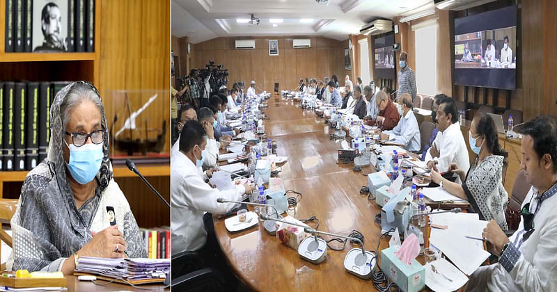 Cabinet attends a meeting at the secretariat on Monday.