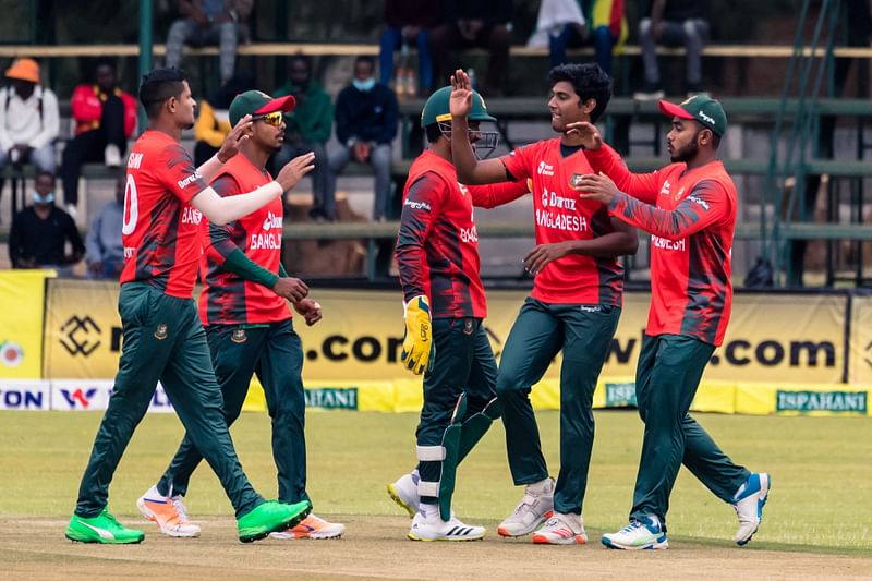 Bangladesh players celebrate the wicket of Zimbabwe batsman Regis Chakabva during the third and final T20 cricket match played between Bangladesh and hosts Zimbabwe, on 2 August, 2022 at the Harare Sports Club