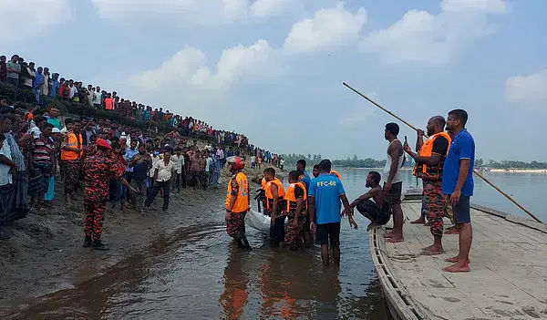 The death toll from the boat capsized in the Karatoya river in Boda upazila of Panchagarh rose to 71. The picture was taken from Awliaghat of Boda in Panchagarh on 27 September 2022