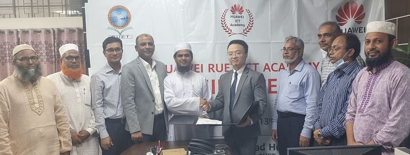 The MoU was signed at the VC office of the RUET campus on 13 September.