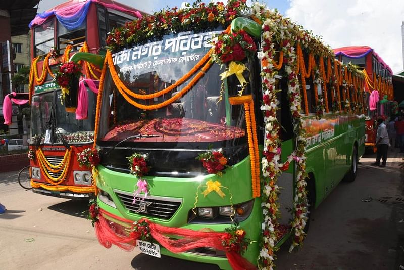 Road transport and bridges minister Obaidul Quader on Thursday inaugurated the bus service of Nagar Paribahan in Mohammadpur in the afternoon.