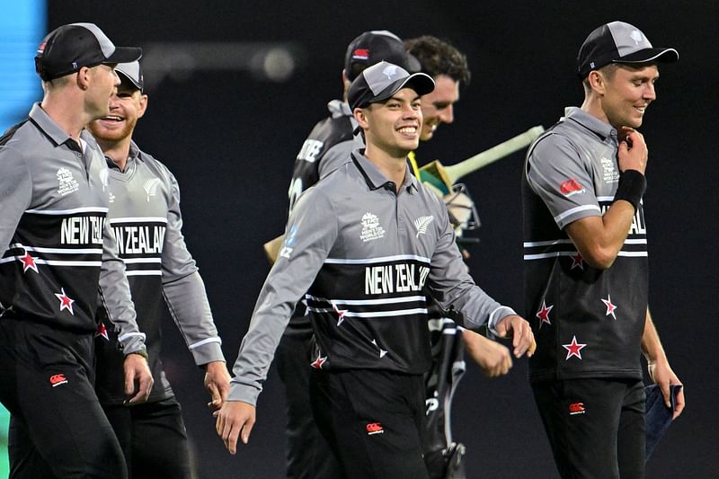 New Zealand's players leave the field after victory during the ICC men’s Twenty20 World Cup 2022 match between Australia and New Zealand at the Sydney Cricket Ground (SCG) in Sydney on 22 October, 2022