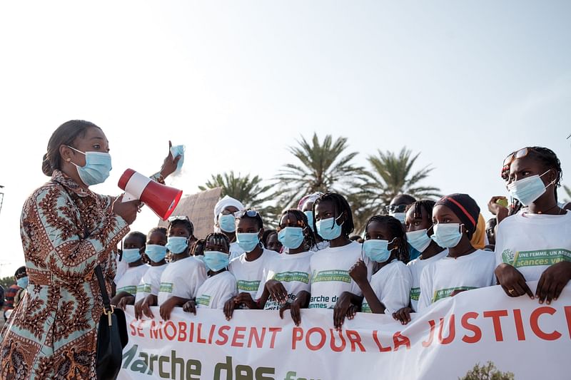 Khady Camara, president of environmental activist group Vacances Verte, addresses the crowd at a march in Dakar on 29 October, 2022