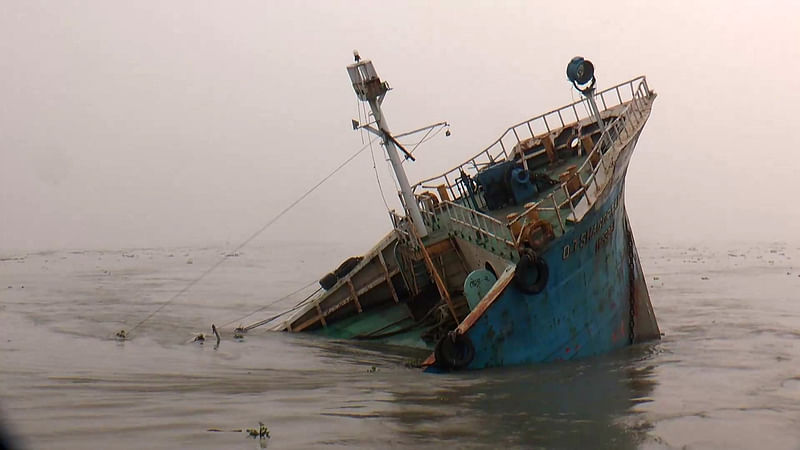 Oil tanker capsize in Meghna