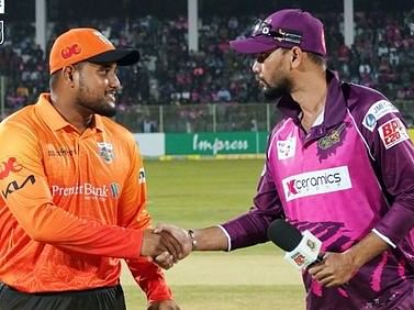 Khulna Tigers captain Yasir Ali and Sylhet Strikers captain Mashrafe Bin Mortaza shake hands during the toss ahead of their BPL9 match at the Sylhet International Cricket Stadium on 30 January, 2023