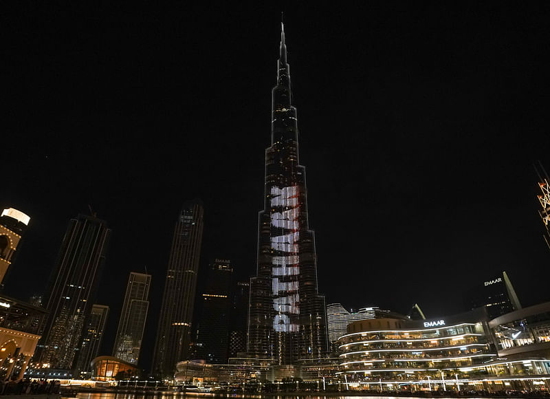 Burj Khalifa lit up with Shah Rukh Khan starrer film Pathaan's trailer.