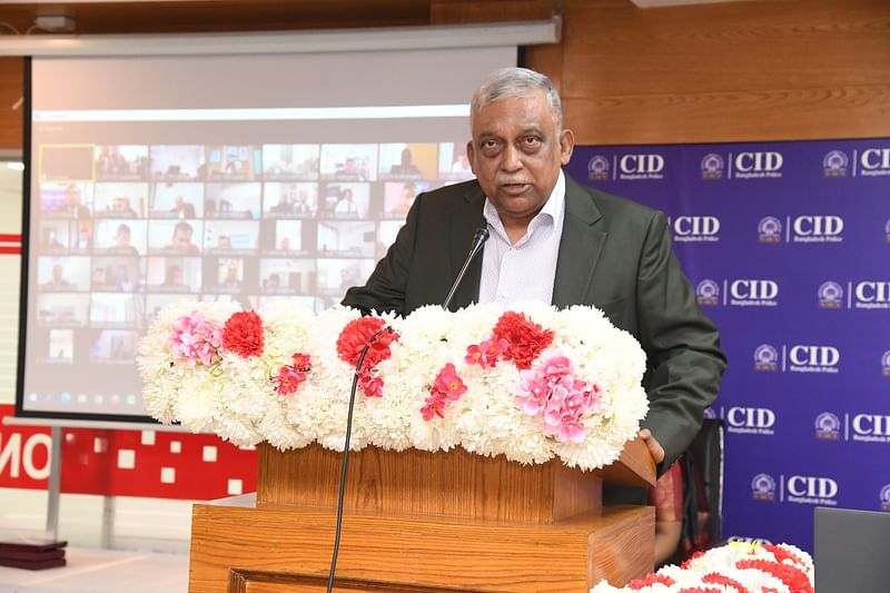 Home Minister Asaduzaman Khan speaking as the chief guest at a certificate distribution programme on ‘Money Laundering Prevention and Financial Crime Investigation’ at CID headquarters, Dhaka, on 9 February 2023