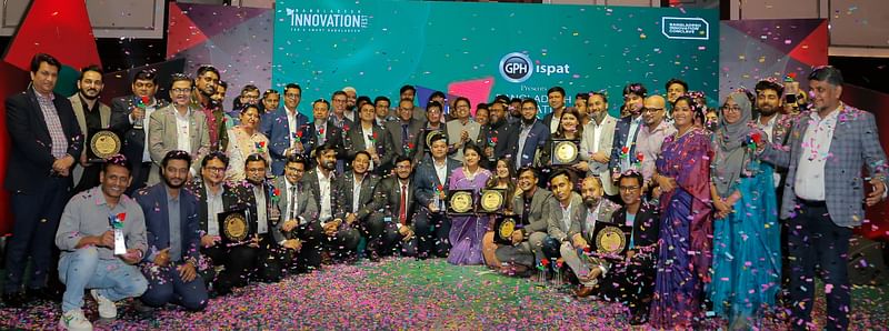 Recipients of award pose with guests at Bangladesh Innovation Award on 18 February 2023