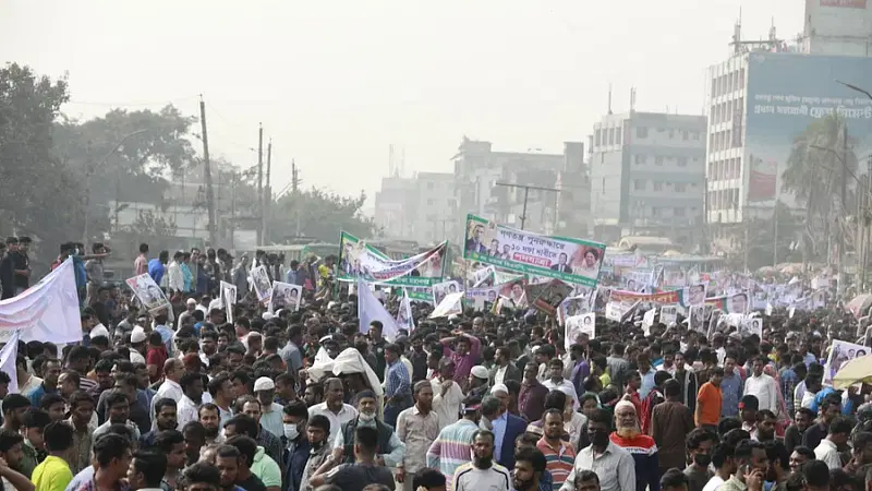 BNP leaders and activists present at march programmes in Dhaka.