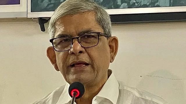 BNP secretary general Mirza Fakhrul Islam speaking at a press conference at BNP chairperson’s Gulshan office on Tuesday