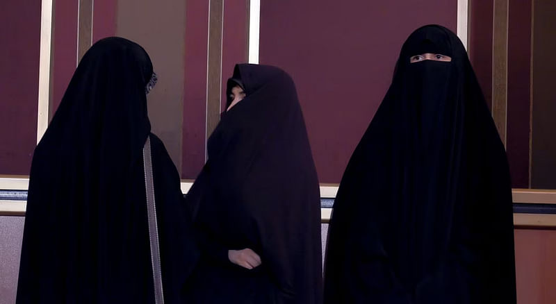 Veiled Iranian women attend a conservatives campaign gathering for the upcoming parliamentary elections and the upcoming vote on the Assembly of Experts, in Tehran on 24 February, 2016.