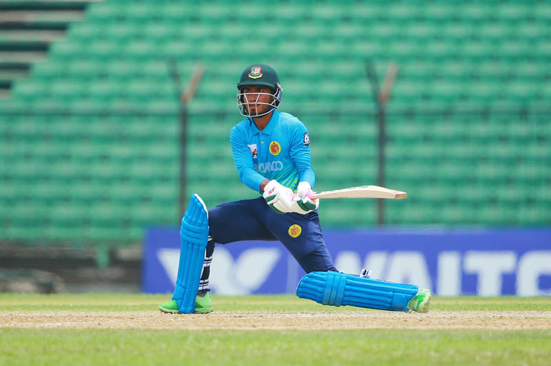 Abahani Limited batsman Afif Hossain completed his maiden century in List A cricket