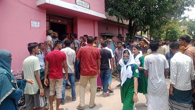 A woman and her daughter were killed at this house in Noakhali