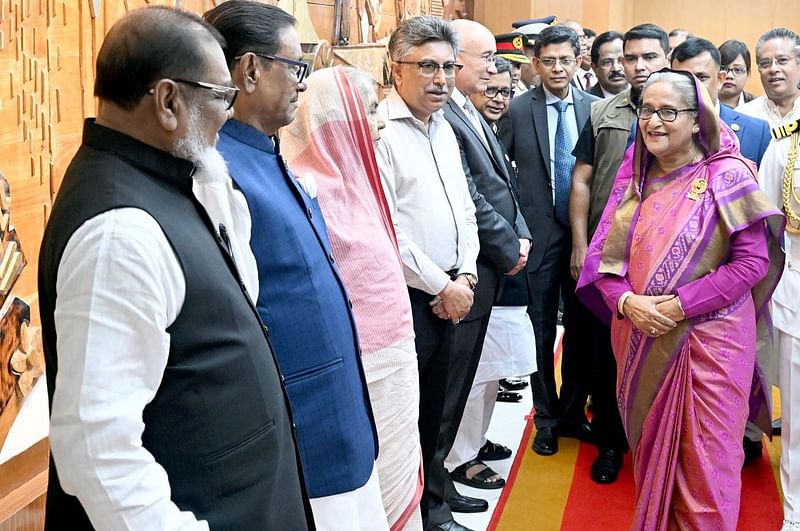 Liberation war affairs minister AKM Mozammel Haque, road transport and bridges minister Obaidul Quader, deputy leader of the parliament Begum Matia Chowdhury and others were at the airport to see off prime minister minister Shiekh Hasina