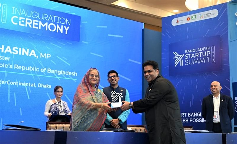 Tanvir A Mishuk, founder and managing director of Nagad Limited, received the “Fastest to Unicorn Award” from Prime Minister Sheikh Hasina at “Bangladesh Startup Summit 2023” on 29 July, 2023.