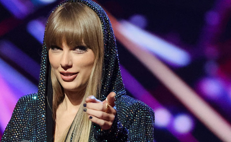 Taylor Swift accepts the "iHeartRadio Innovator" award at the iHeartRadio Music Awards in Los Angeles, California, US, 27 March, 2023.