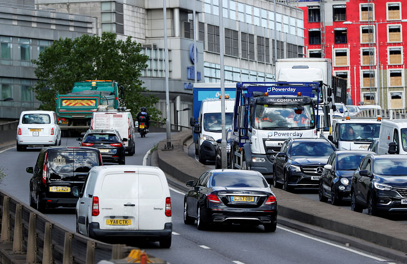 A view shows morning rush hour traffic, as the spread of the coronavirus disease (COVID-19) continues, in central London, Britain July 6, 2020A view shows morning rush hour traffic, as the spread of the coronavirus disease (COVID-19) continues, in central London, Britain July 6, 2020