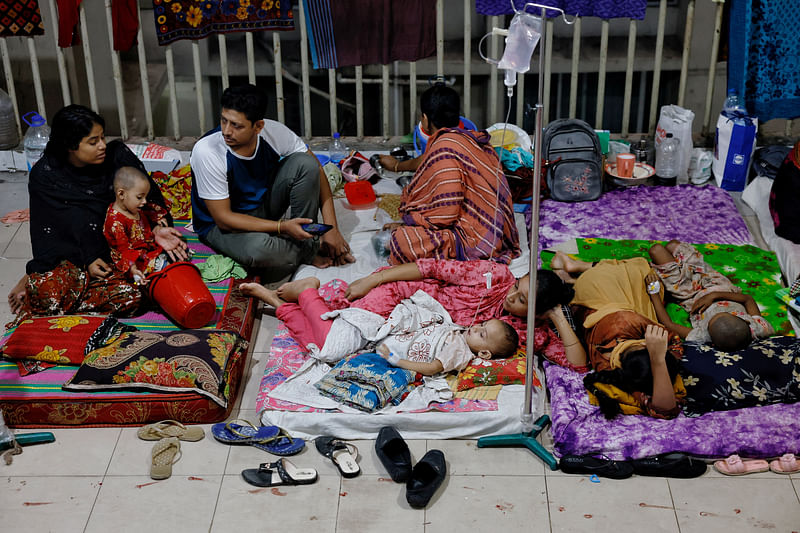 Dengue-infected people are hospitalised for treatment at the Mugda Medical College and Hospital, as the death toll from the disease has surpassed the previous record in the country, in Dhaka, Bangladesh, on 7 August, 2023