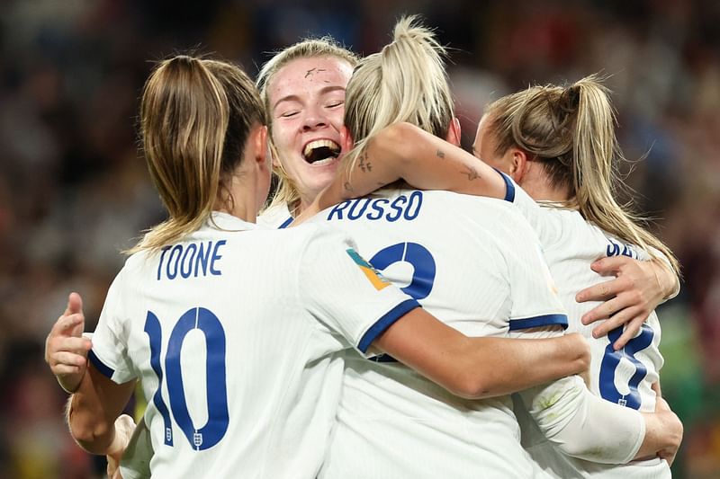 England's forward Alessia Russo celebrates with teammates after scoring a goal during the Australia and New Zealand 2023 Women's World Cup quarter-final between Colombia and England at Stadium Australia in Sydney on 12 August 2023