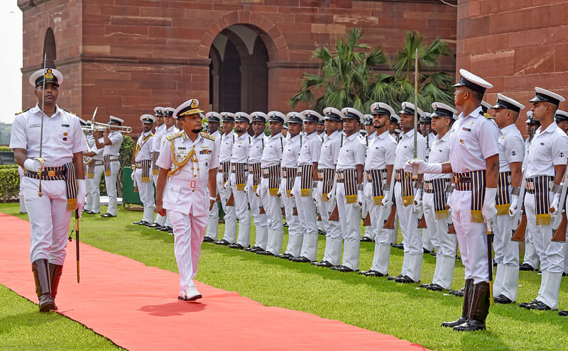 Chief of Naval Staff of the Bangladesh Navy, Admiral Mohammad Nazmul Hassan inspects Guard of Honour, at South Block in New Delhi on 13 September, 2023