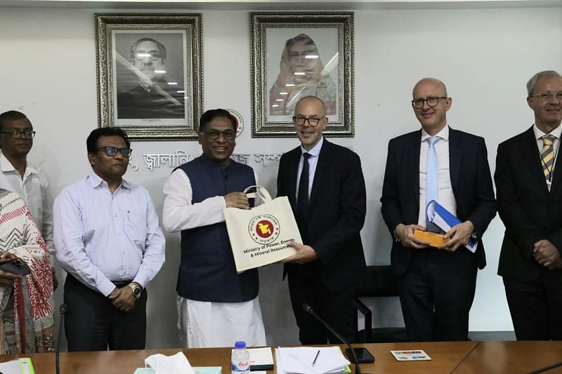 European Union (EU) director for Middle East, Asia, and Pacific at the European Commission’s Directorate-General for International Partnerships (INTPA), Peteris Ustubs  met State minister for the Ministry of Power, Energy, and Mineral Resources Nasrul Hamid during his three-day visit to Bangladesh