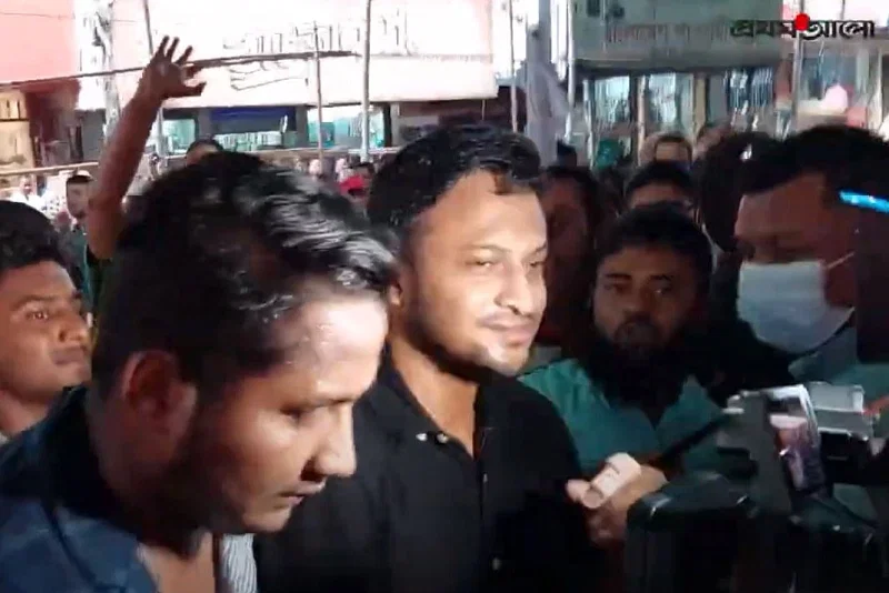 Shakib Al Hasan submitted Awami League nomination forms on 21 November