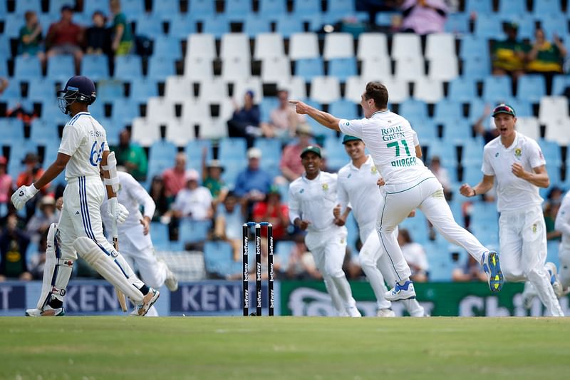 South Africa's Nandre Burger (2nd R) celebrates after the dismissal of India's Yashasvi Jaiswal (L) during the first day of the first cricket Test match between South Africa and India at SuperSport Park in Centurion on December, 2023