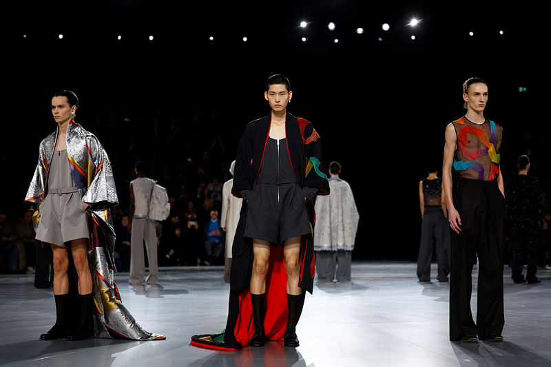 Models present creations by designer Kim Jones as part of his Menswear ready-to-wear Fall-Winter 2024/2025 collection show for fashion house Dior Homme during Men's Fashion Week in Paris, France, 19 January, 2024.