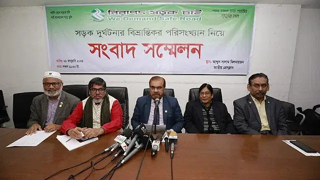 NISCHA held a press conference at the National Press Club in Dhaka on Monday on on ‘confusing stats of road accidents’