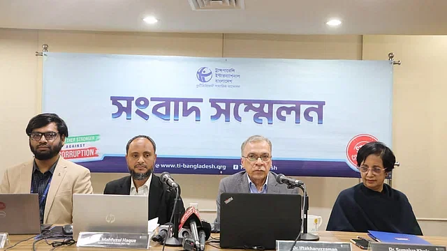 TIB executive director Iftekharuzzaman and others at a press conference on 'the 12th national parliamentary election process tracking' at the TIB office in Dhanmondi in the capital on Wednesday.