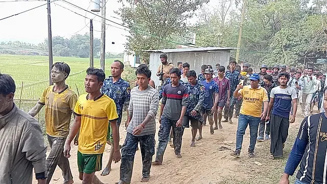 More BGP members enter Bangladesh. They are taken to the BGB outpost at Whykong area in Teknaf at around 1:30 pm Wednesday