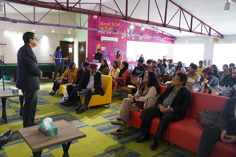 With a vision to help Bangladeshi students effectively explore academic opportunities across the globe, Universal College Bangladesh (UCB), the exclusive partner of Monash College, Australia in Bangladesh, recently has organised Monash Info Day.