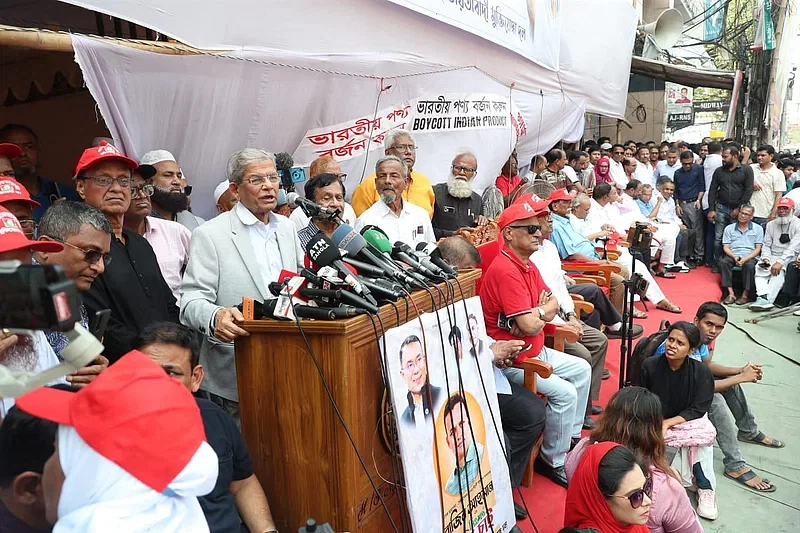 BNP secretary general Mirza Fakhrul Islam Alamgir addresses a gathering of freedom fighters in front of the party’s Naya Paltan headquarters in Dhaka on 25 March, 2024