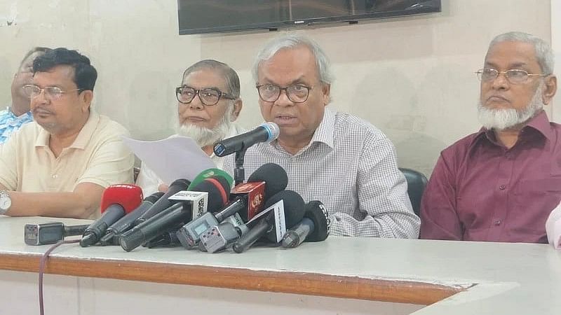 BNP senior joint secretary general Ruhul Kabir Rizvi talks to the media at the party's central office at Naya Paltan on 17 Apri 2024