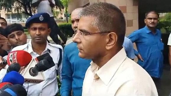 West Bengal (WB) Police inspector general (IGP) Akhilesh Kumar Chaturvedi speaking to newspersons on Wednesday