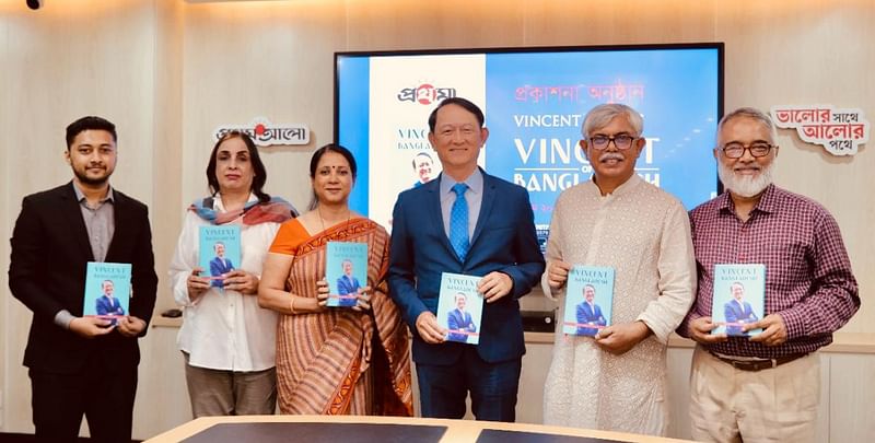 At the book launch of 'Vincent of Bangladesh' published by Prothoma Prokashan, (L-R) editor of the book Saimun Alam, head of Prothom Alo English web Ayesha Kabir, Prothoma coordinator Marina Yasmin, the author Vincent Chang, Prothom Alo managing editor Anisul Hoque, and chief coordinator, digital transformation and youth programme Munir Hasan.