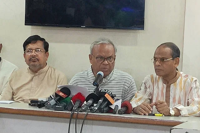 BNP senior joint secretary general Ruhul Kabir Rizvi addressing a press conference