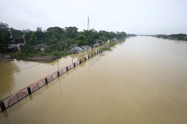 The inundated Mondibagh area in the city